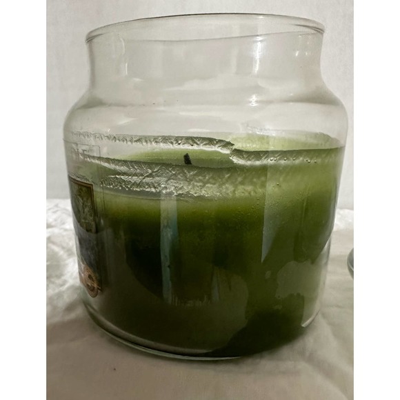 Yankee Candle Meadow Showers Medium Jar Candle W/Lid 95% left - Picture 2 of 3